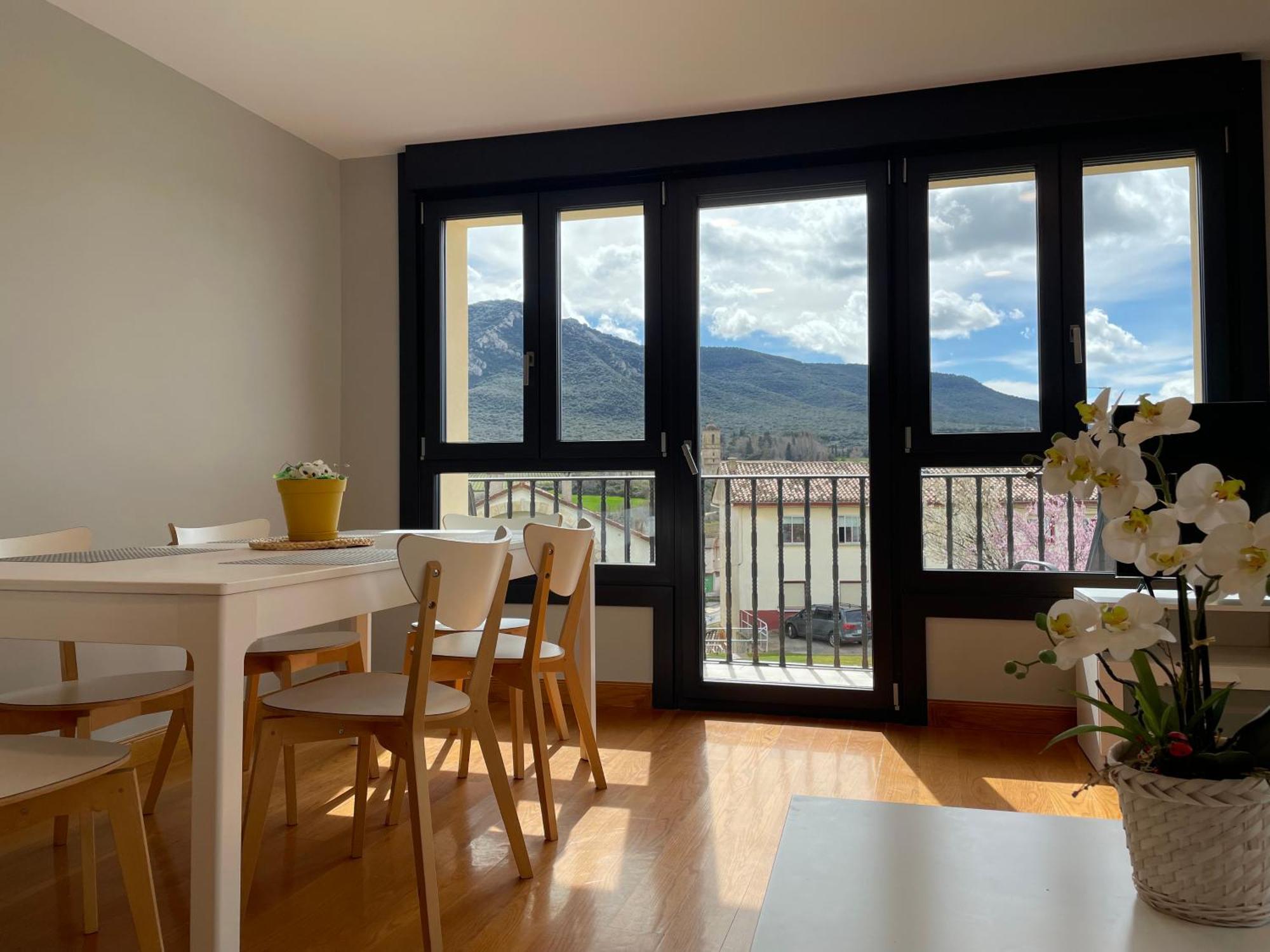 Apartamentos Montejurra Ayegui Exteriör bild