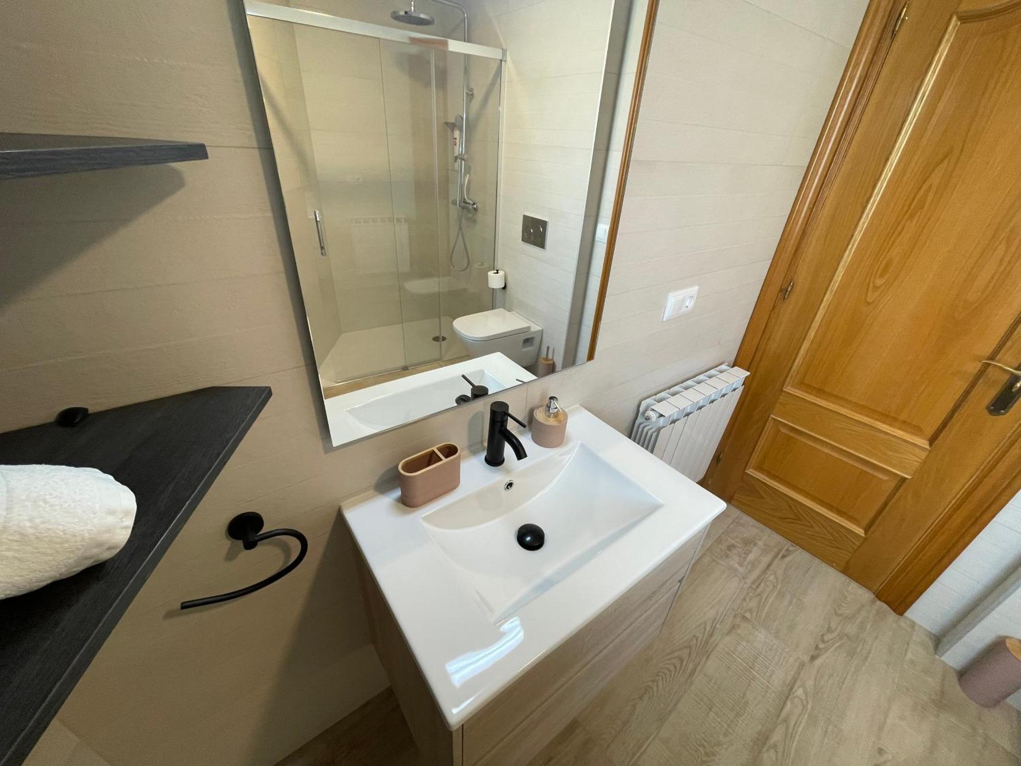 Apartamentos Montejurra Ayegui Exteriör bild