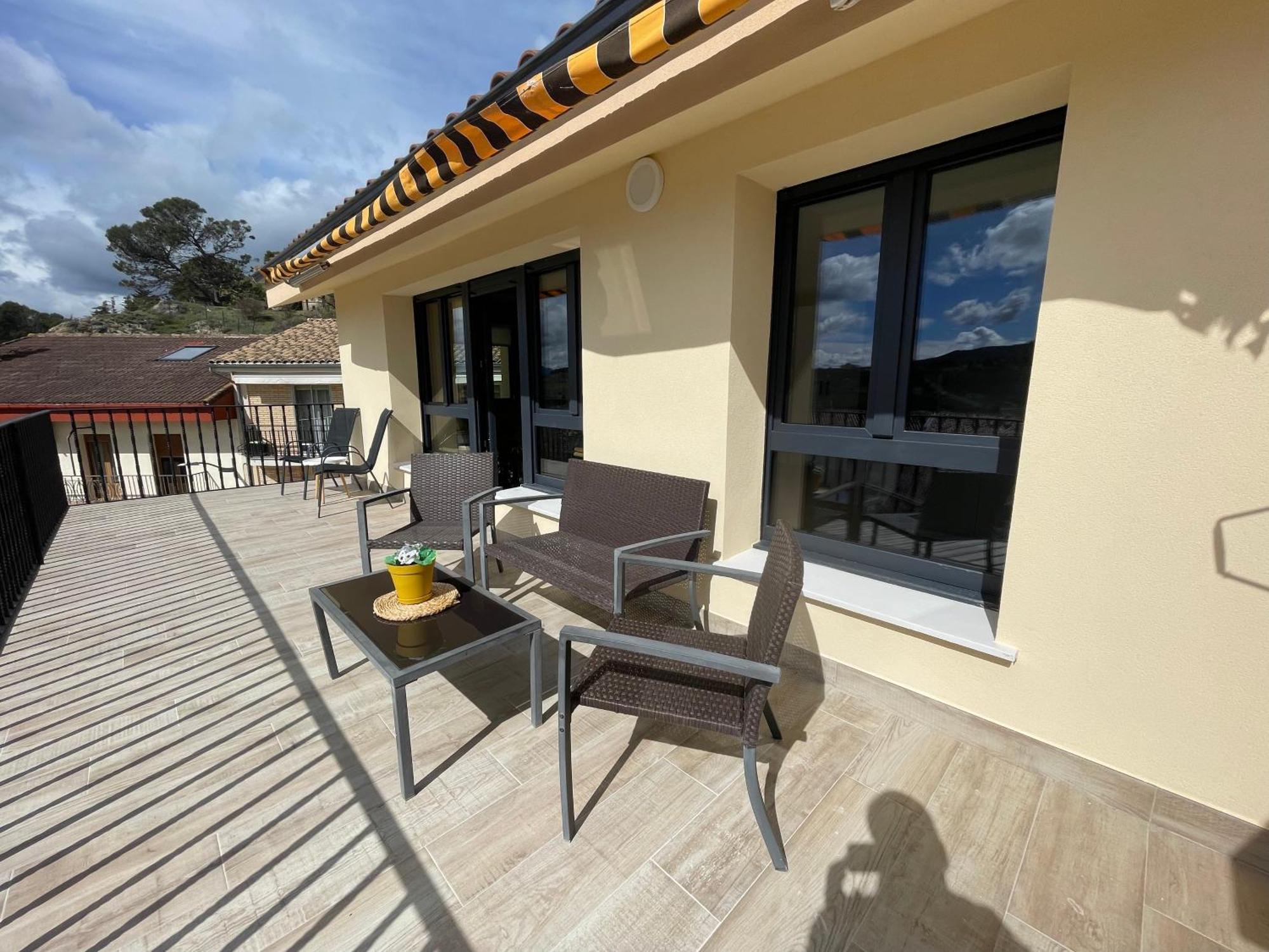 Apartamentos Montejurra Ayegui Exteriör bild