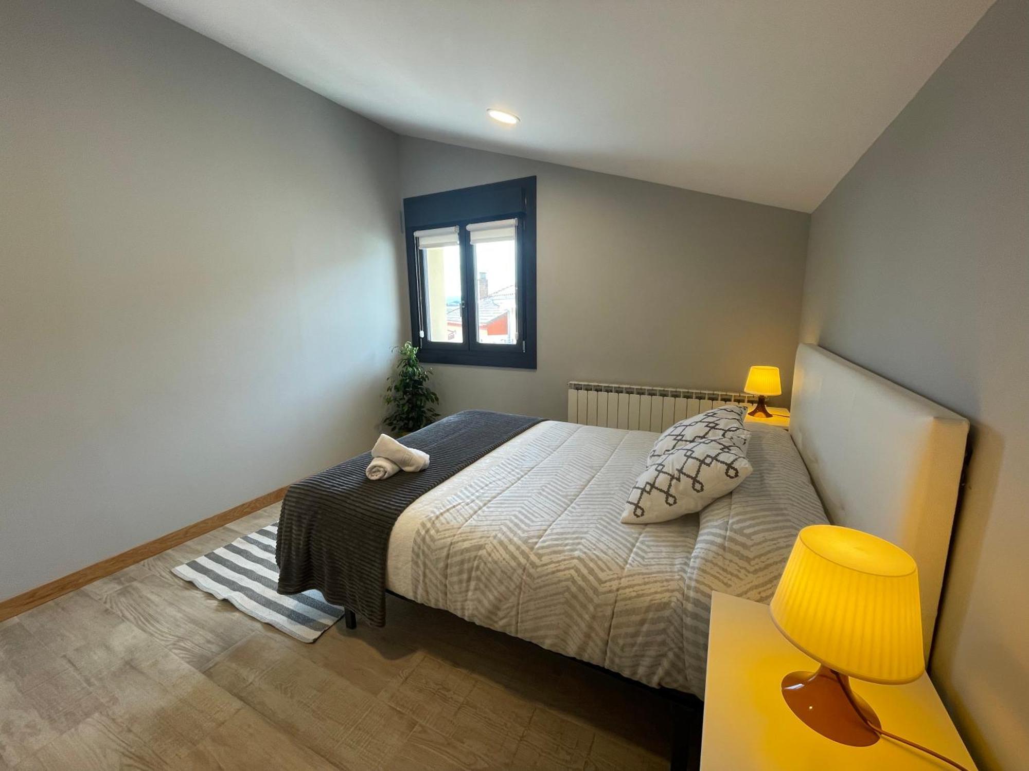 Apartamentos Montejurra Ayegui Exteriör bild