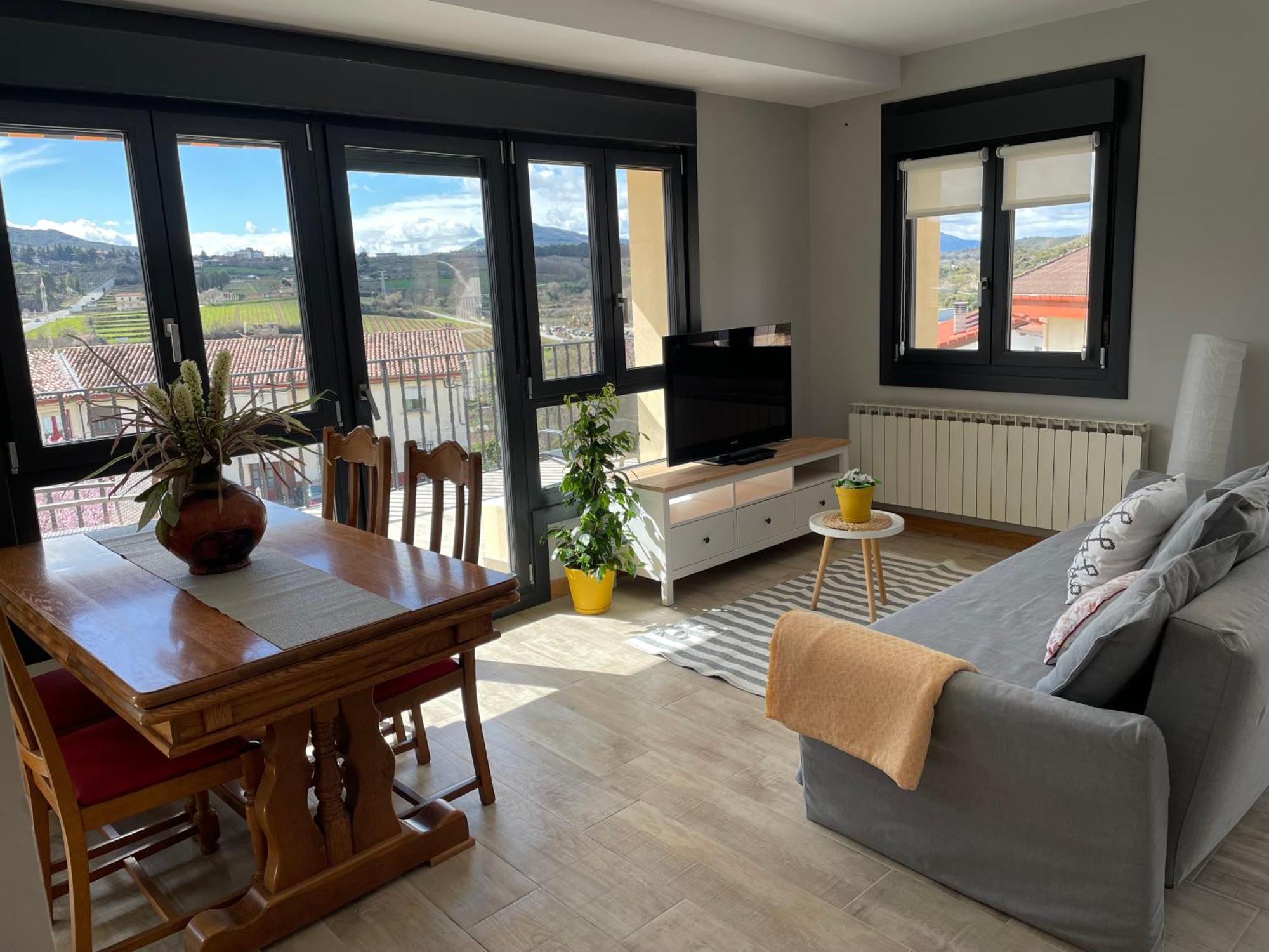 Apartamentos Montejurra Ayegui Exteriör bild