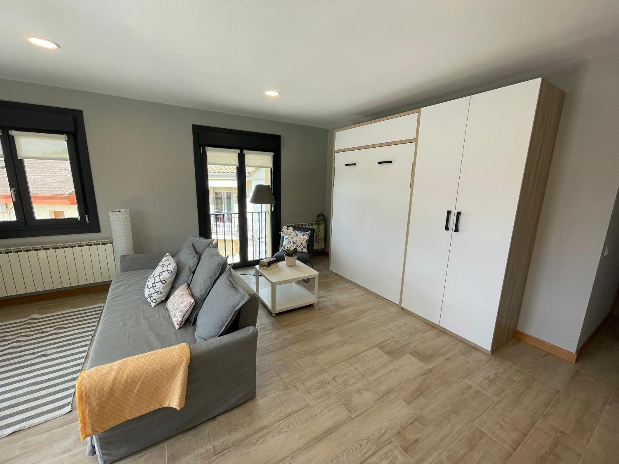 Apartamentos Montejurra Ayegui Exteriör bild