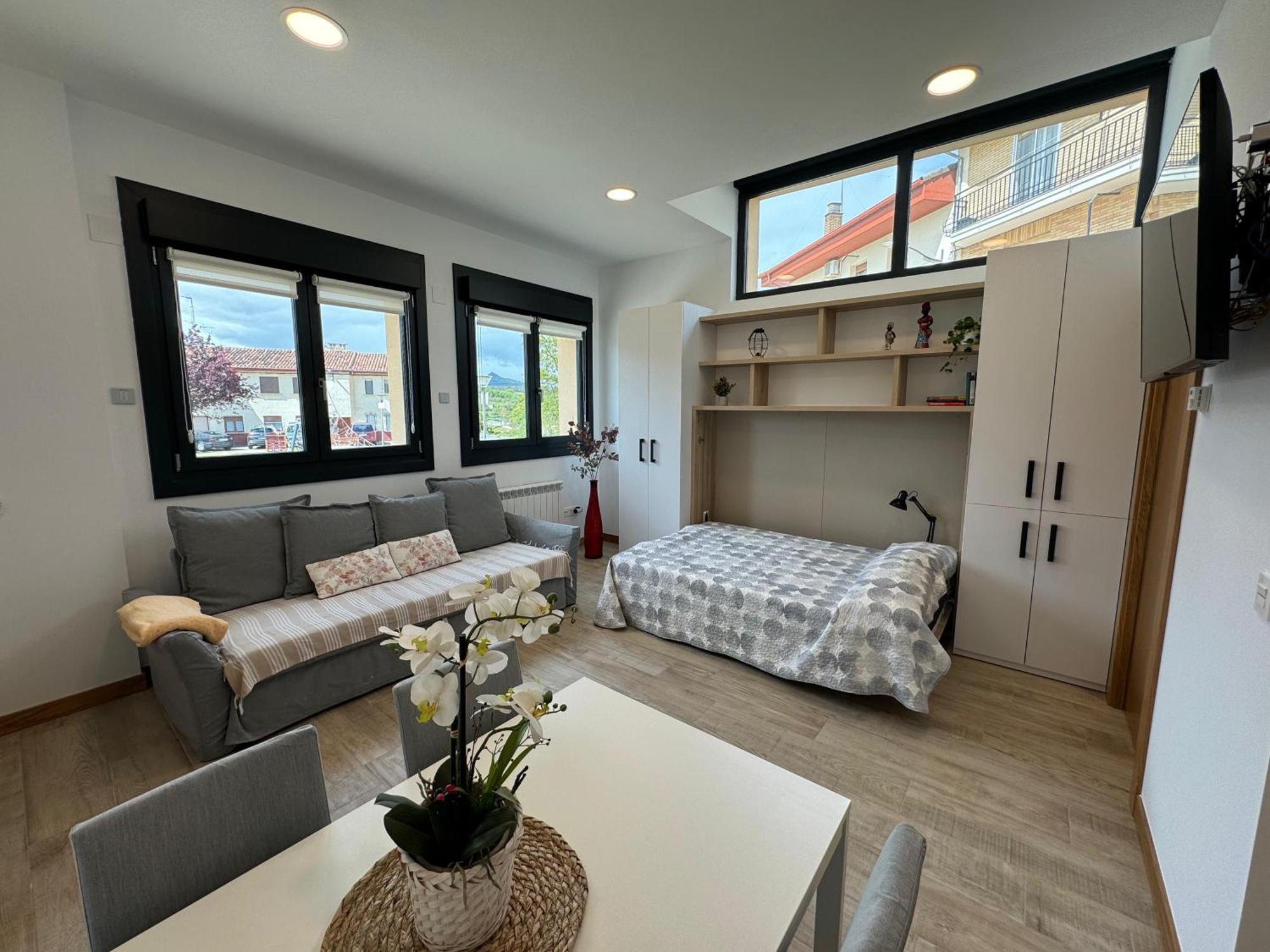 Apartamentos Montejurra Ayegui Exteriör bild